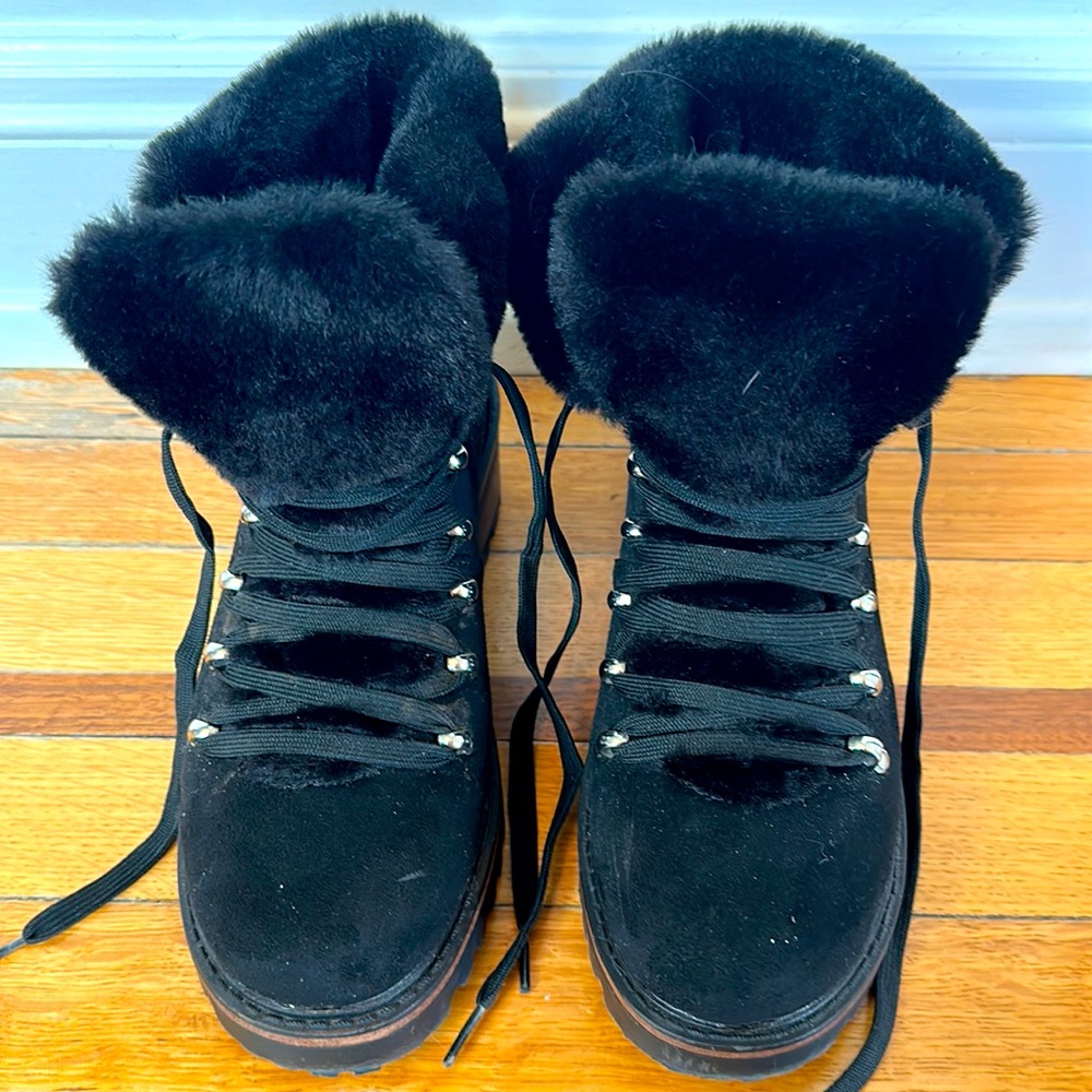 Cute, Faux Fur Winter Booties!